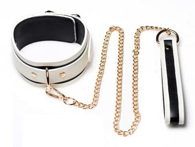 Kink in the Dark - Glow In De Dark Halsband Met Riem